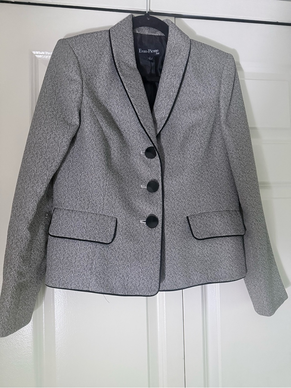 Evan-Picone Gray Textured Blazer Size 8